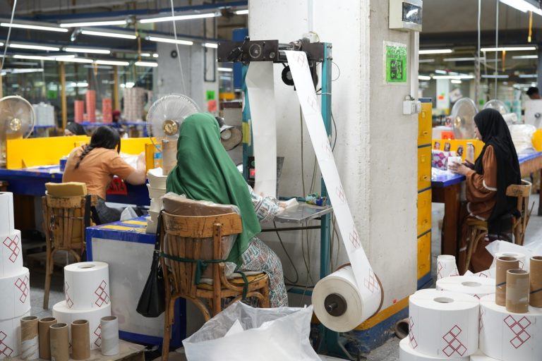 Production floor at the Etalex label factory in Cairo